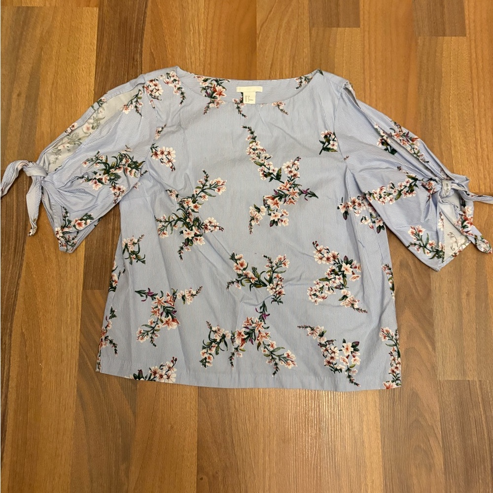 H&M Light Blue Floral Blouse with Tie Sleeves